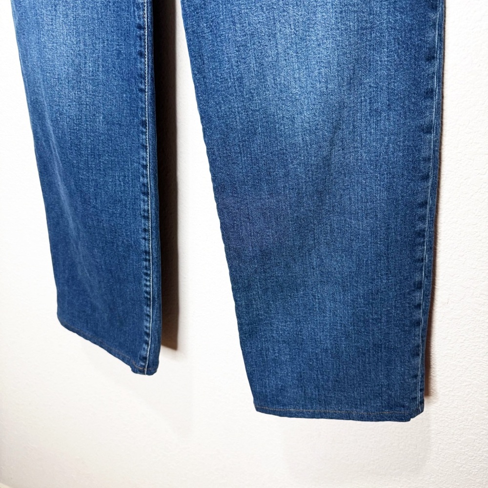 Boden Relaxed Wide Leg High Rise Jeans - Picture 5 of 10